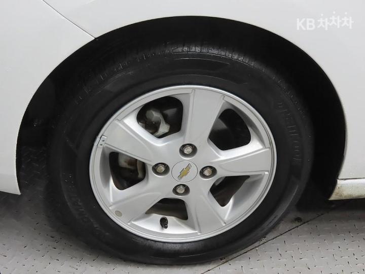 Chevrolet Spark The Next LT 6