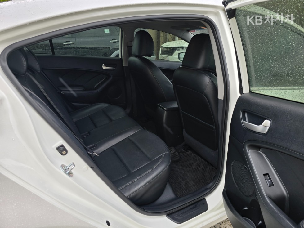 2013 - kia k3