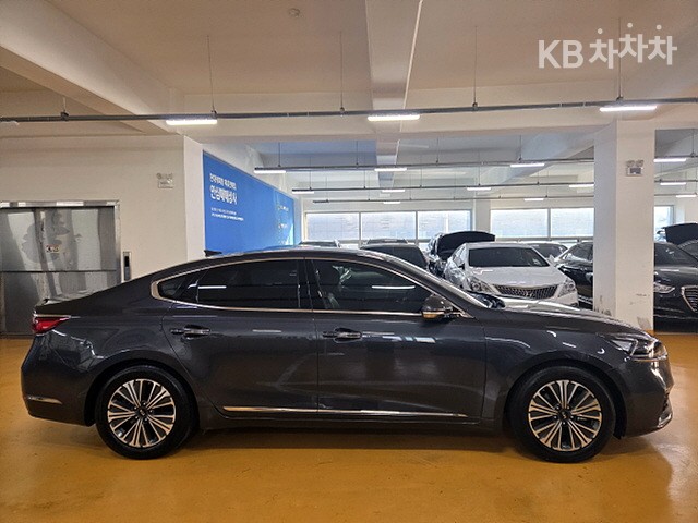 2017 - kia k7