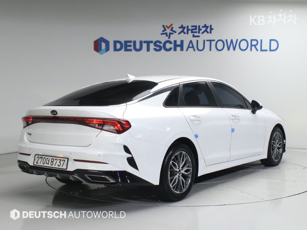 2020 - kia k5