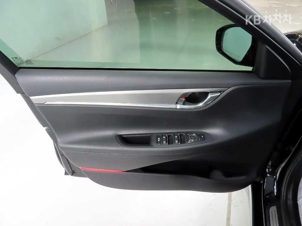 Hyundai Grandeur — miniaturë 15