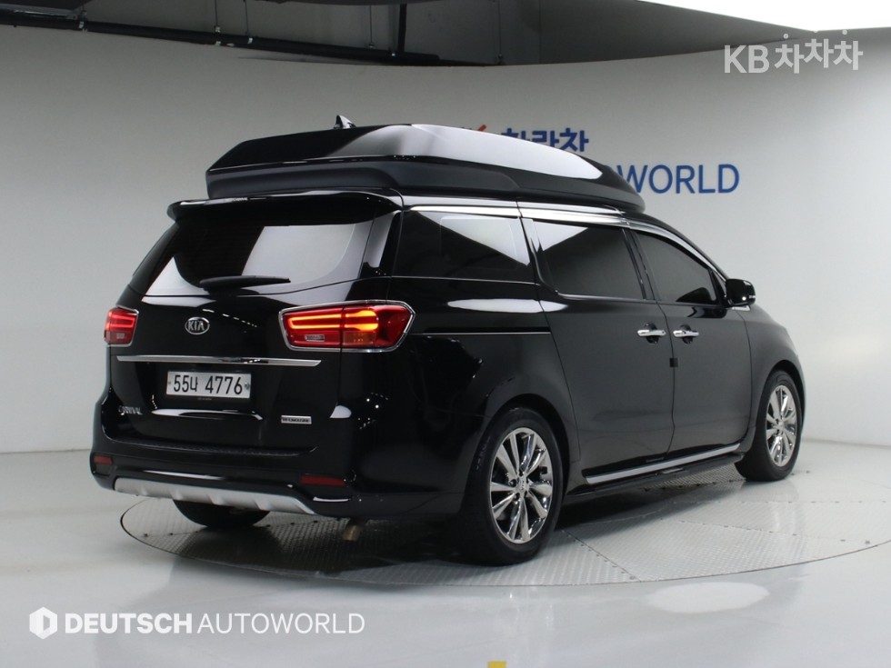 2019 - kia carnival