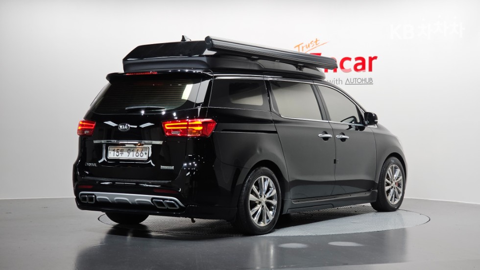 2018 - kia carnival