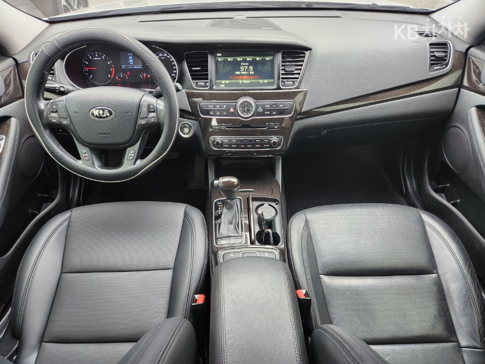 Kia K7 — miniaturë 7