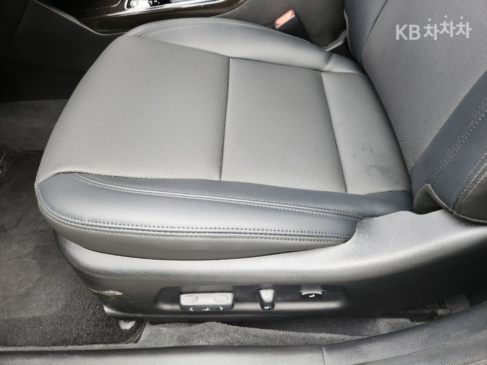 Kia K7 — miniaturë 8
