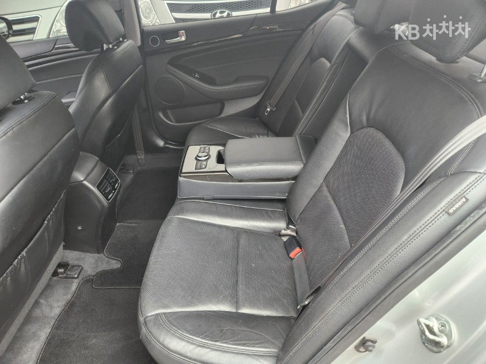 Kia K7 — miniaturë 9