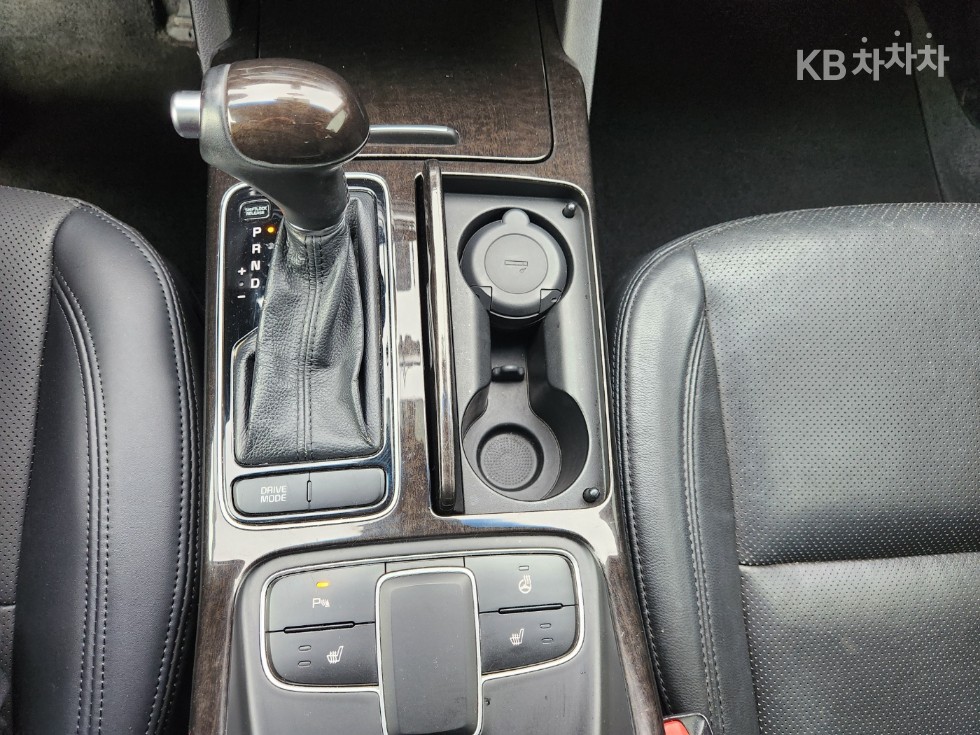 Kia K7 — miniaturë 12