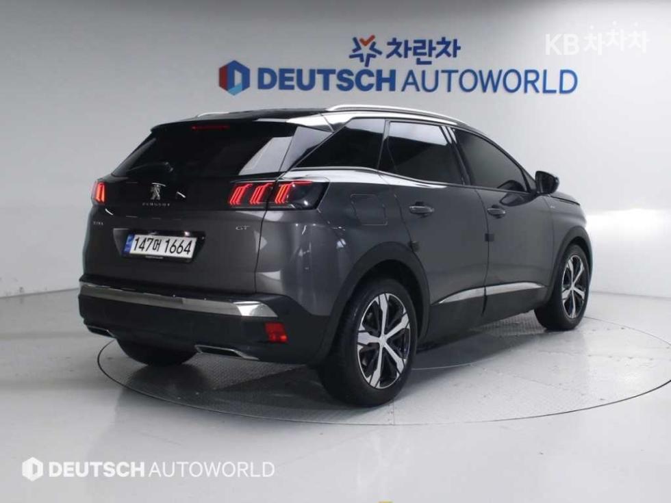 2022 - peugeot 3008