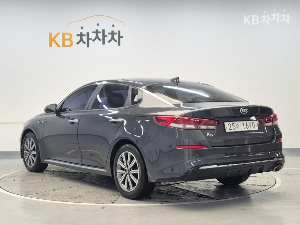2019 - kia k5