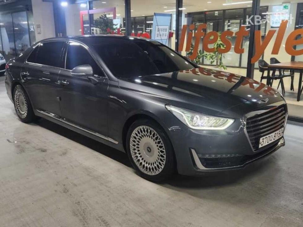 2018 - genesis eq900