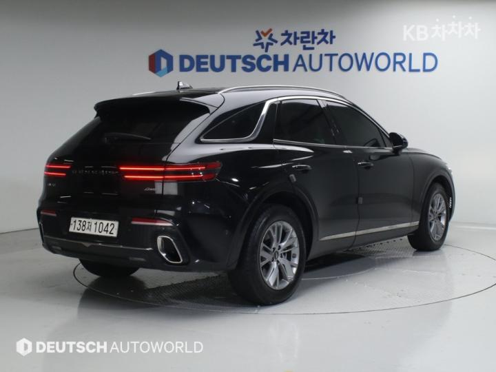 Genesis GV70 Gasoline 2.5T AWD — фото 2