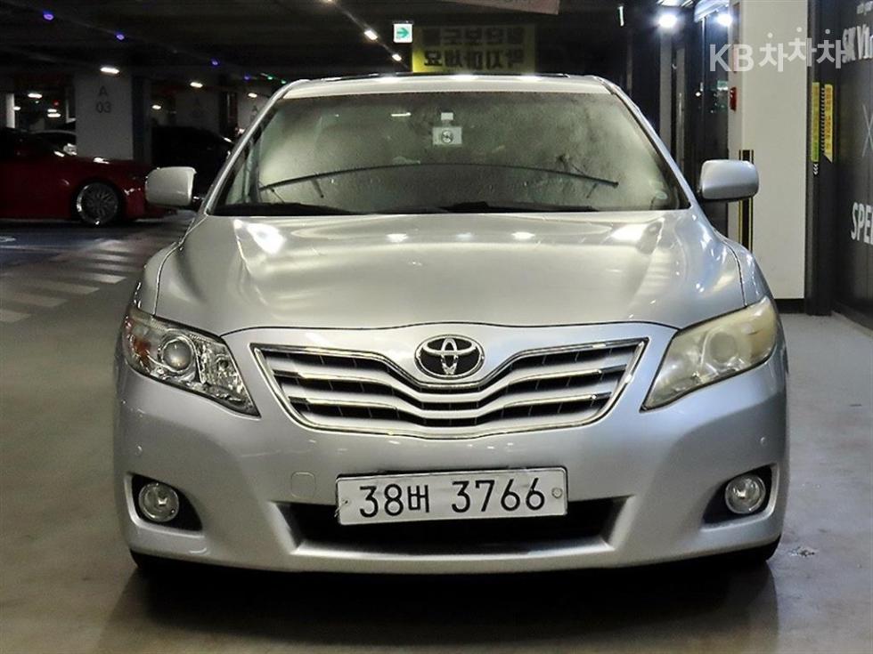 2010 - toyota camry