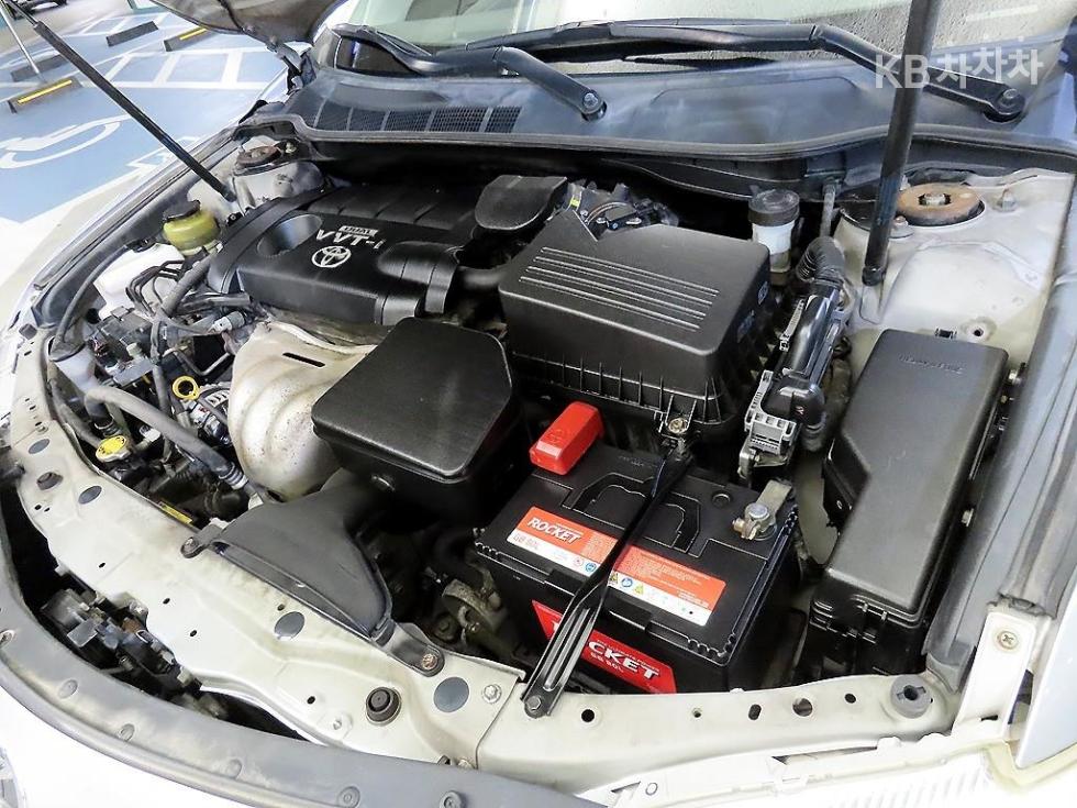 2010 - toyota camry