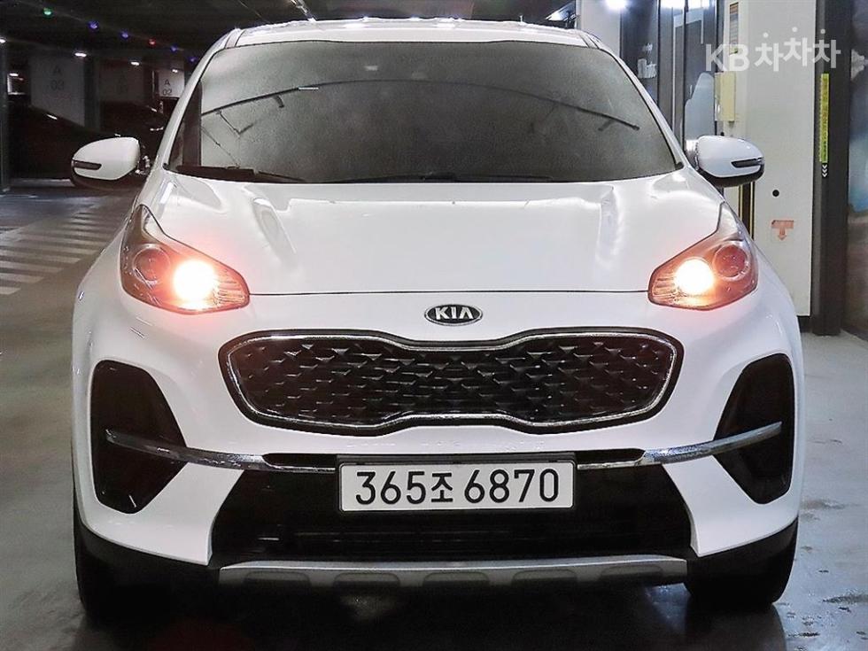2022 - kia sportage