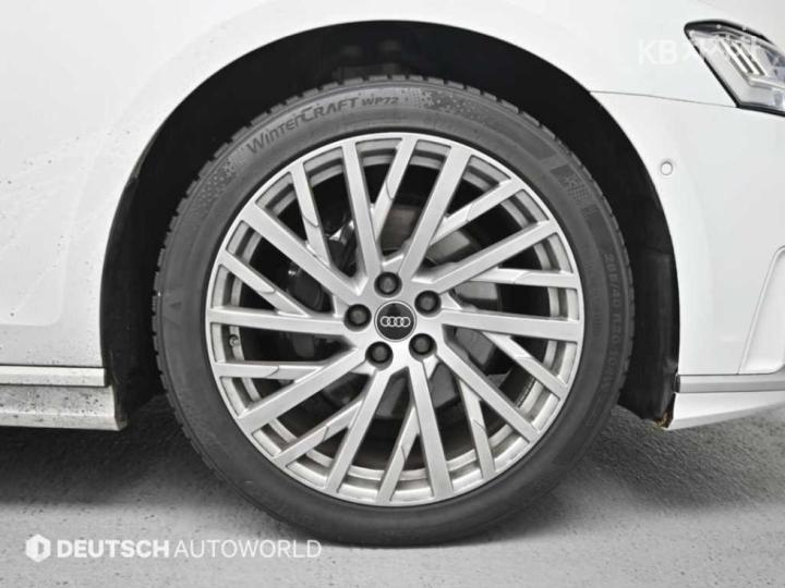 Audi A8 D5 50 TDI Quattro LWB — фото 5