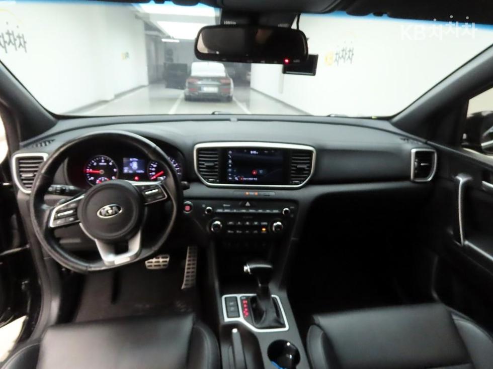 2020 - kia sportage