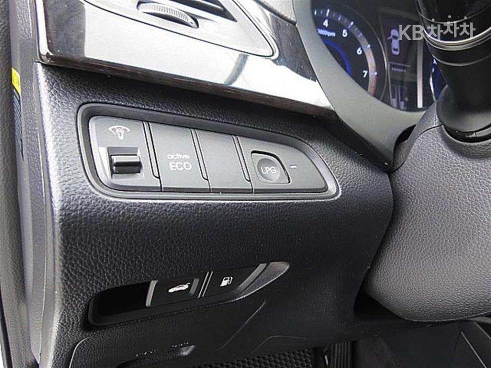 Hyundai Grandeur — miniaturë 15