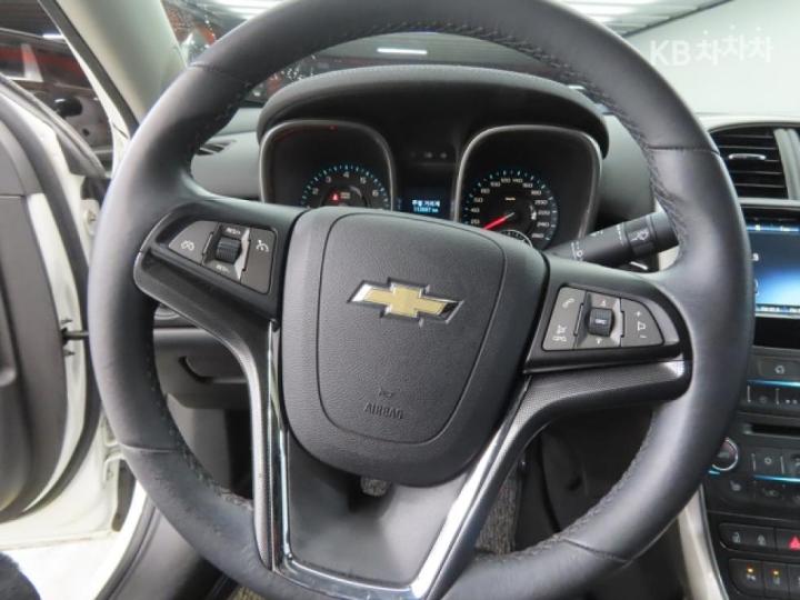 Chevrolet Malibu 2.0 LTZ Deluxe Pack Black Wheel 9