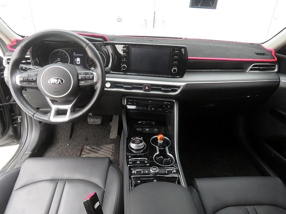 2021 - kia k5