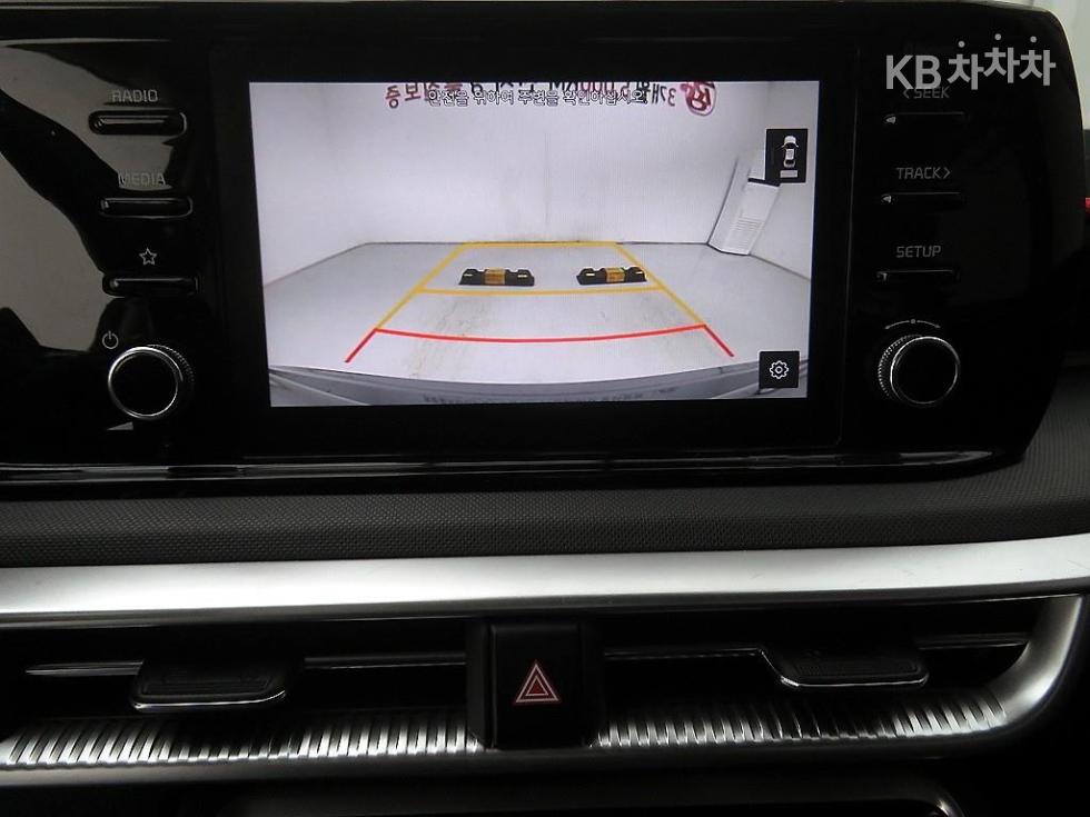 2021 - kia k5