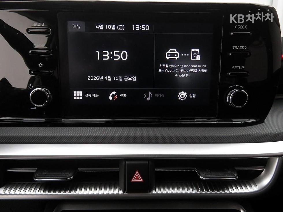 2021 - kia k5