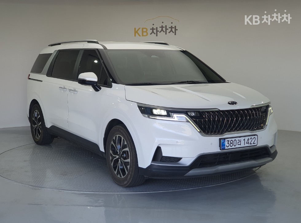 2021 - kia carnival