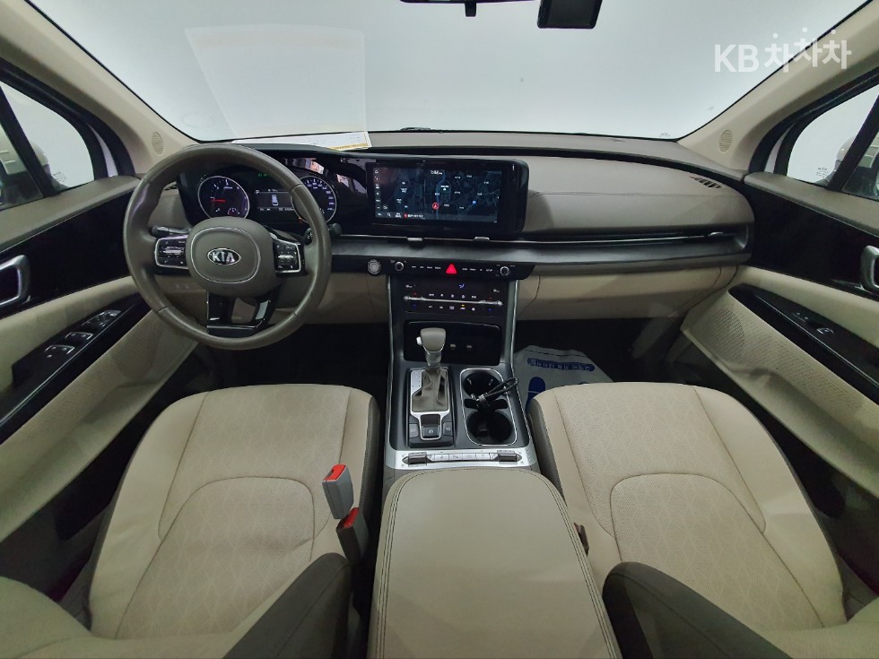 2021 - kia carnival