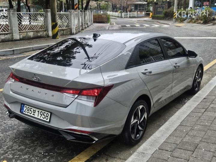 Hyundai Avante CN7 1.6 Gasoline Modern 6