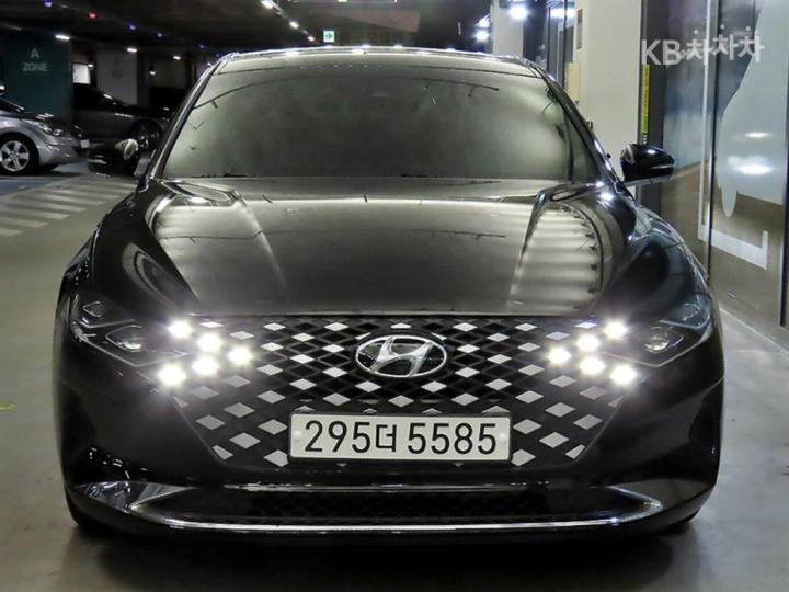 Hyundai Grandeur LPi 3.0 렌터카 — foto 1
