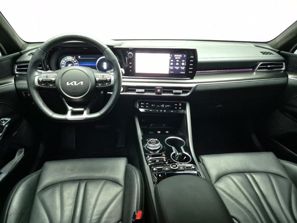2023 - kia k5