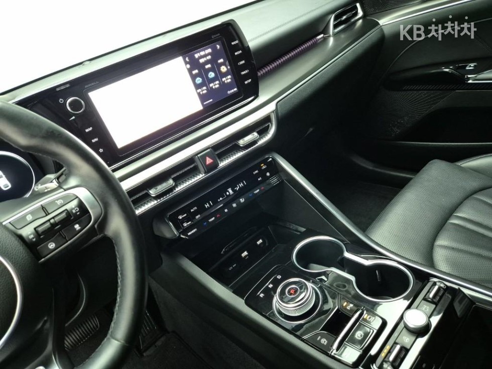 2023 - kia k5