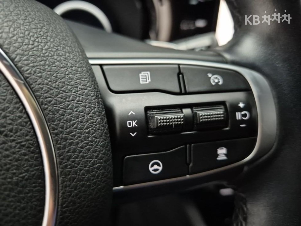 2023 - kia k5