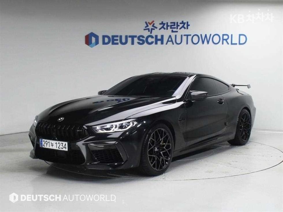BMW M8