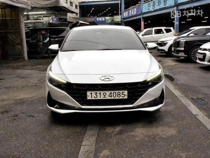 Hyundai Avante CN7 1.6 Gasoline Modern