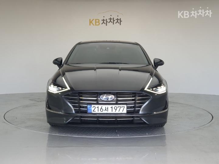 Hyundai Sonata DN8 2.0 Premium Family
