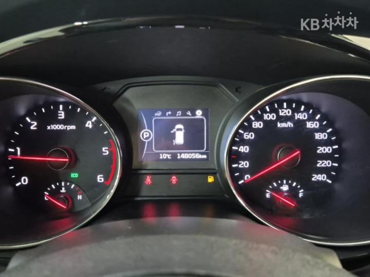 Kia Carnival 2.2 Diesel Prestige 7