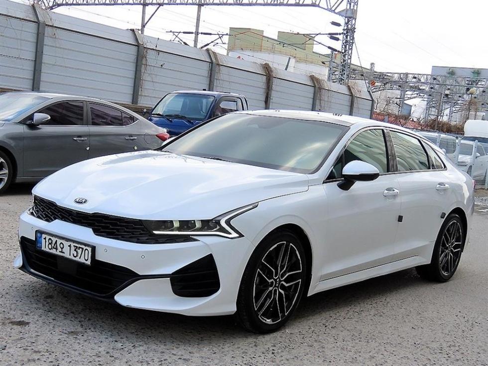 2021 - kia k5