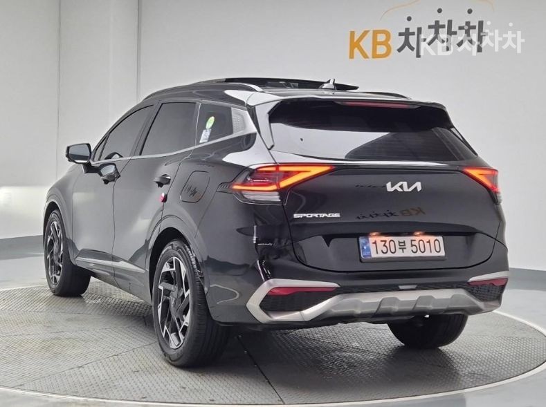 2022 - kia sportage