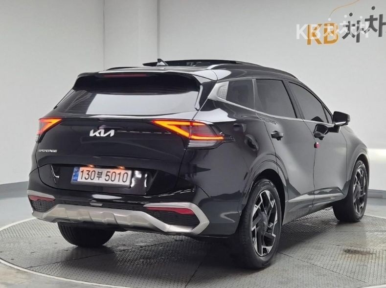2022 - kia sportage