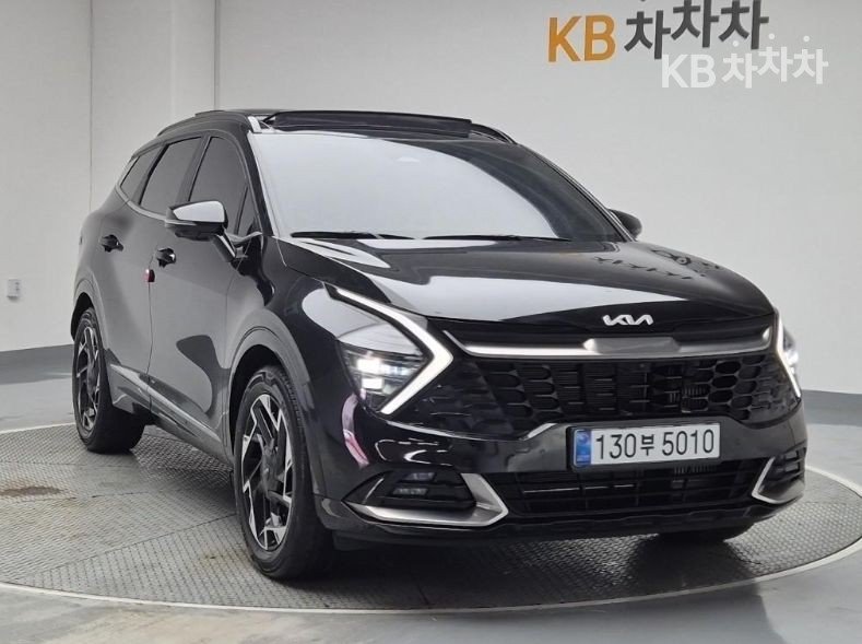 2022 - kia sportage