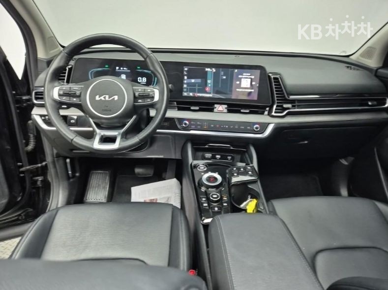 2022 - kia sportage