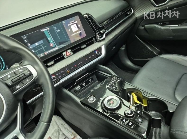2022 - kia sportage