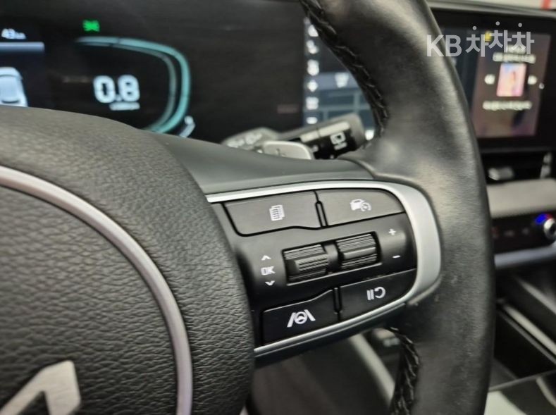 2022 - kia sportage