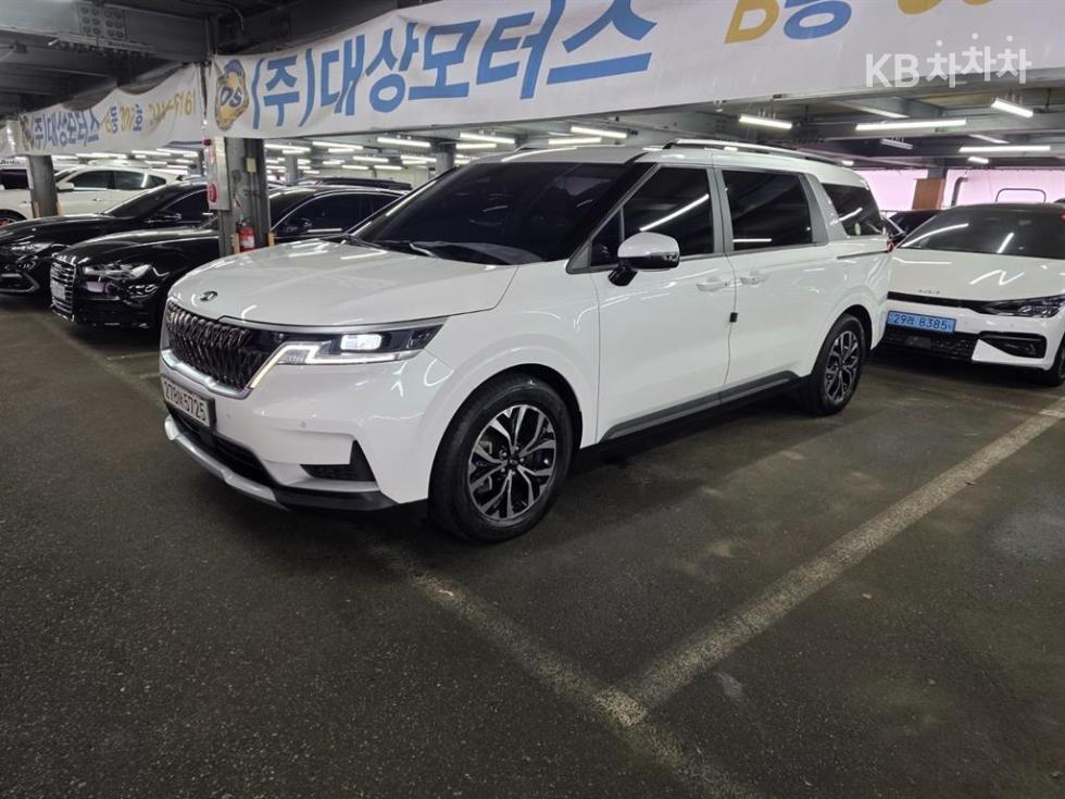 2021 - kia carnival