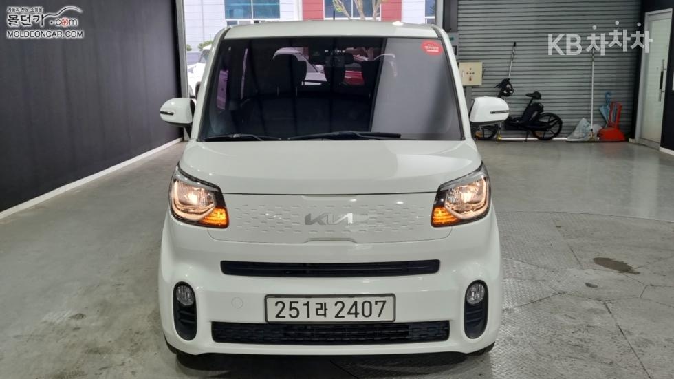 2022 - kia ray
