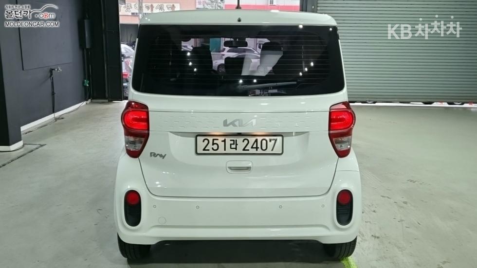 2022 - kia ray