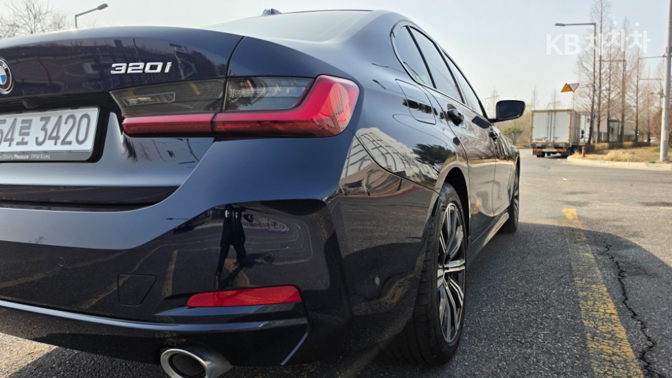 2025 - bmw 3 series