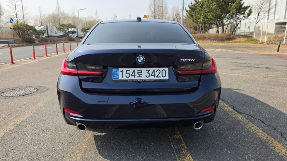 2025 - bmw 3 series