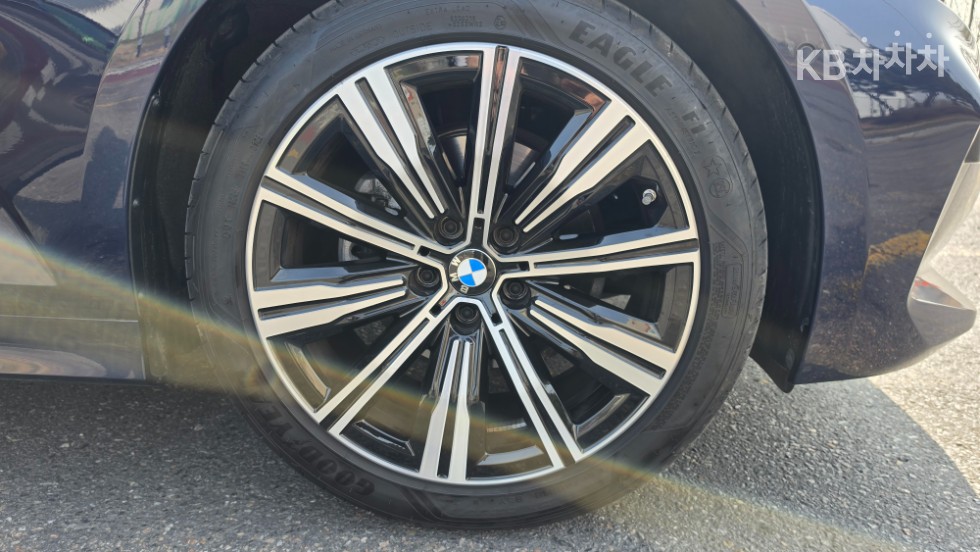 2025 - bmw 3 series
