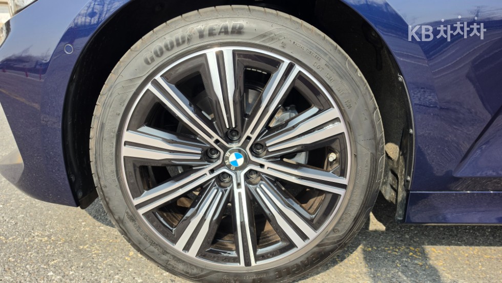2025 - bmw 3 series